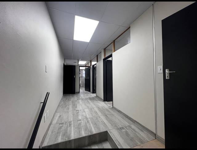 1,972M² WAREHOUSE TO LET IN BEACONVALE